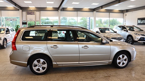 Volvo V70 6 of 16