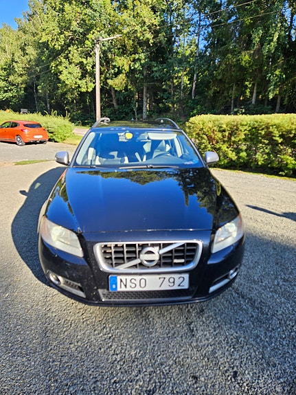 Volvo V70 4 of 8