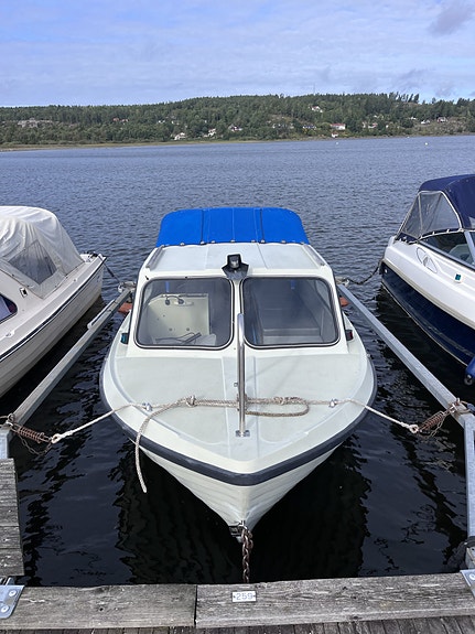 Komplett paket: Örnvik 550 HT med Evinrude 40hk 4-takt & besiktigad trailer! 3 of 6