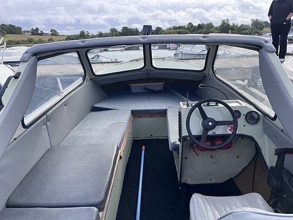 Komplett paket: Örnvik 550 HT med Evinrude 40hk 4-takt & besiktigad trailer! 4 of 6