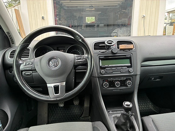 Volkswagen Golf VI 10 of 14