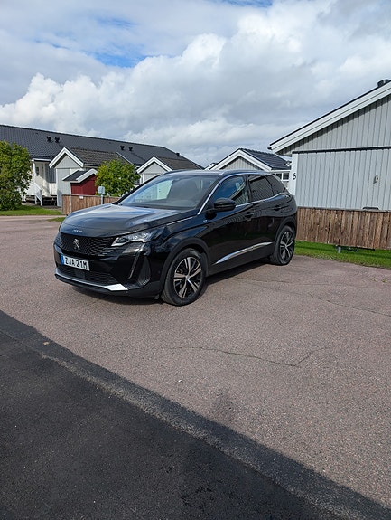Peugeot 3008 2 of 3
