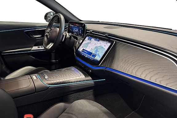 Mercedes-Benz E300 10 of 12