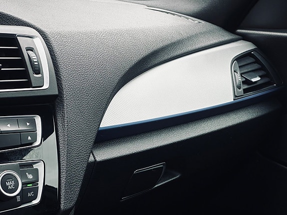 BMW 220d 27 of 28