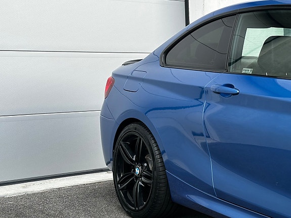 BMW 220d 13 of 28