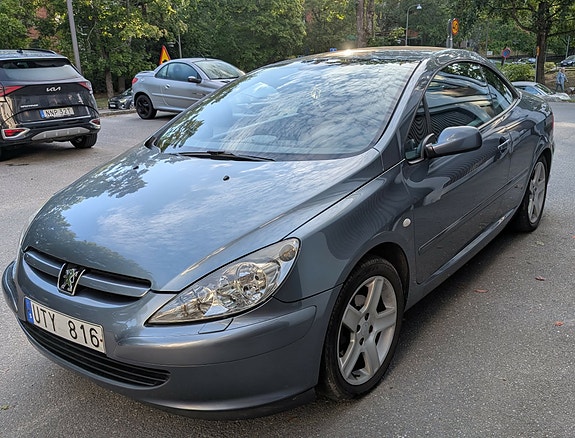Peugeot 307 CC 3 of 4