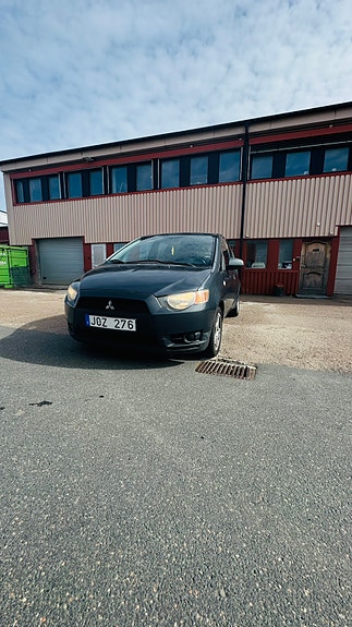 Mitsubishi Colt 2 of 14