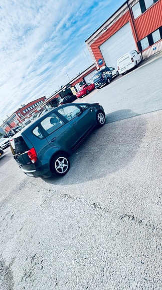 Mitsubishi Colt 3 of 14