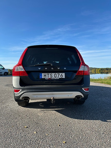 Volvo XC70 3 of 9