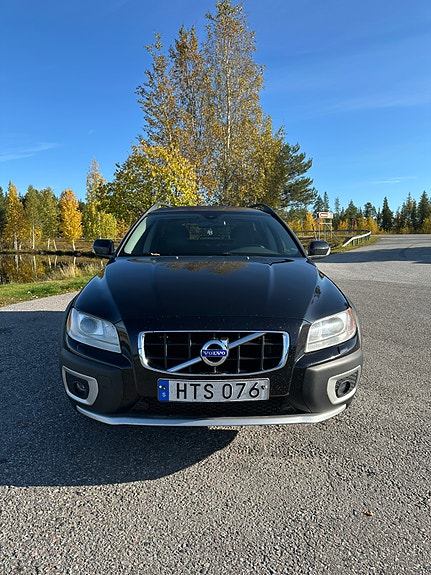 Volvo XC70 6 of 9