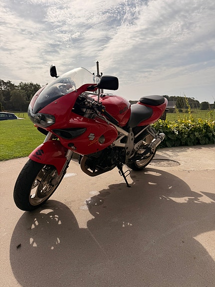 Suzuki TL1000S 2 of 5