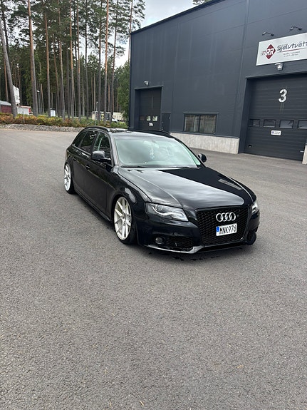 Audi A4 2 of 12