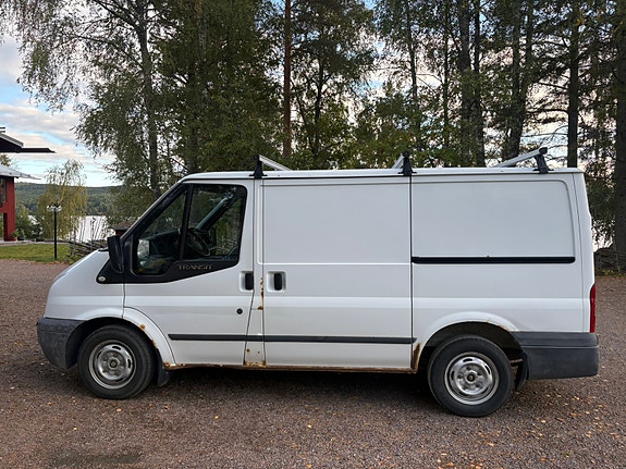 Ford Transit 8 of 11