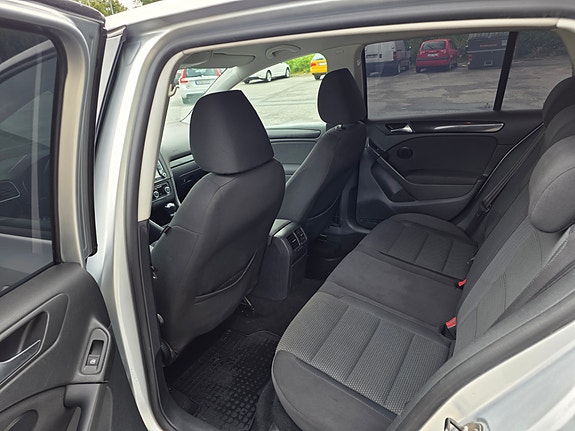 Volkswagen Golf VI 8 of 12