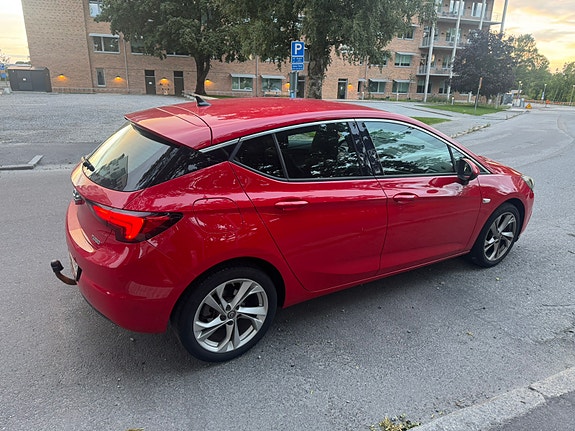 Opel Astra 4 of 12