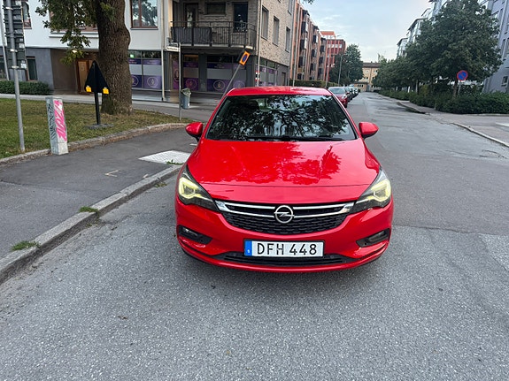 Opel Astra 2 of 12
