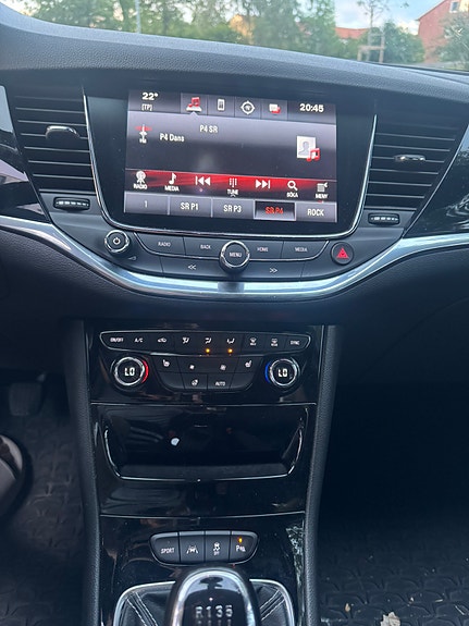Opel Astra 10 of 12