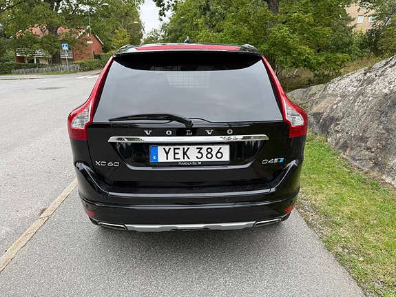 Volvo XC60 3 of 10