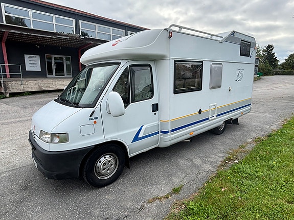 Bürstner Harmony T 607 2.8 JTD Stora Garaget 4 of 18