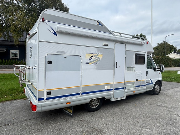 Bürstner Harmony T 607 2.8 JTD Stora Garaget 3 of 18