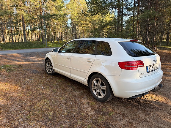 Audi A3 3 of 12