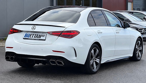 Mercedes-Benz C200 9 of 24