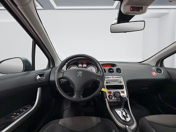 Peugeot 308 11 of 14