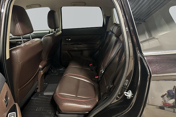 Mitsubishi Outlander 6 of 6