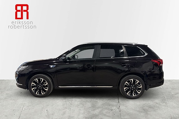Mitsubishi Outlander 2 of 6