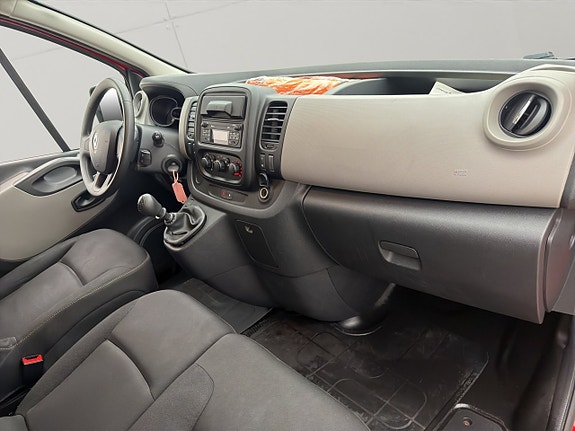 Renault Trafic 28 of 30