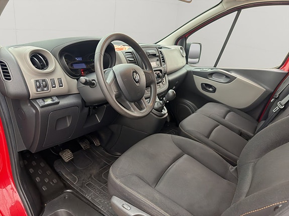 Renault Trafic 19 of 30