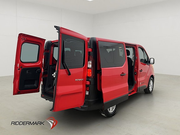 Renault Trafic 12 of 30