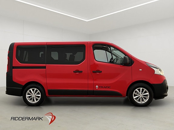 Renault Trafic 2 of 30