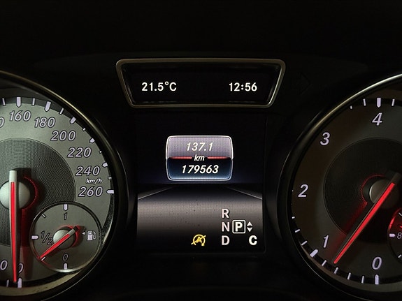 Mercedes-Benz CLA220 d 15 of 24