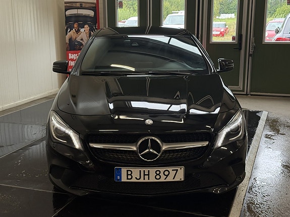 Mercedes-Benz CLA220 d 8 of 24
