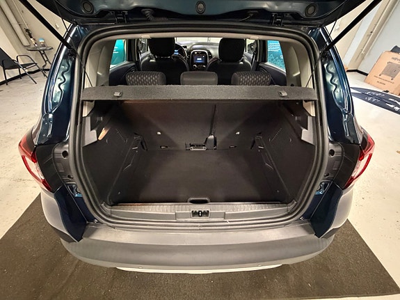 Renault Captur 5 of 16