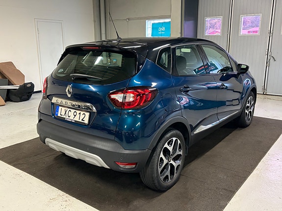 Renault Captur 3 of 16