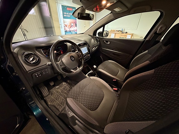 Renault Captur 10 of 16