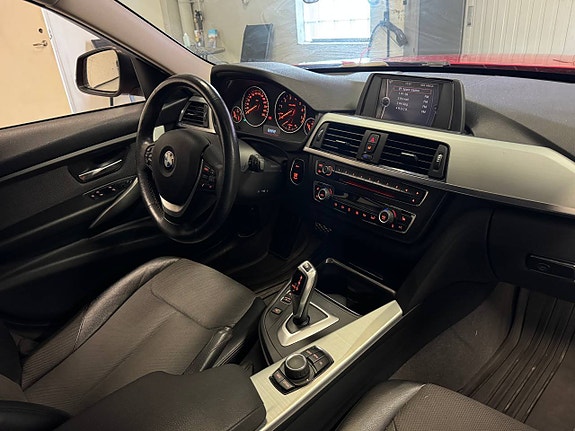 BMW F31 328 Automat X-Drive Sportline Nyreg A-Traktor! 8 of 10