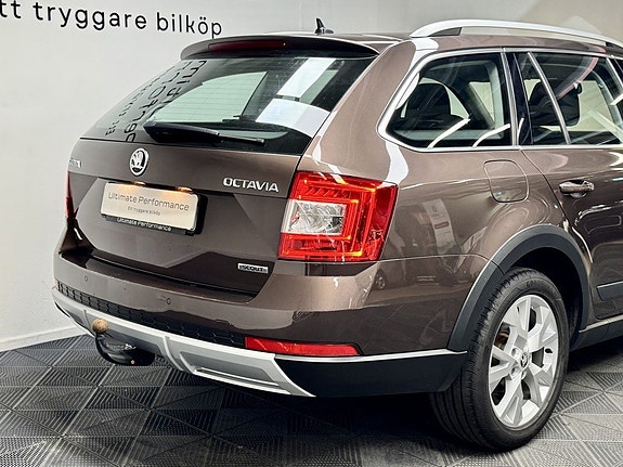 Skoda Octavia Scout 5 of 20
