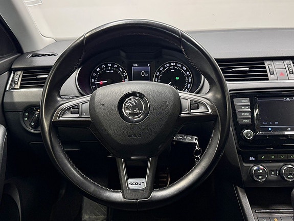 Skoda Octavia Scout 16 of 20