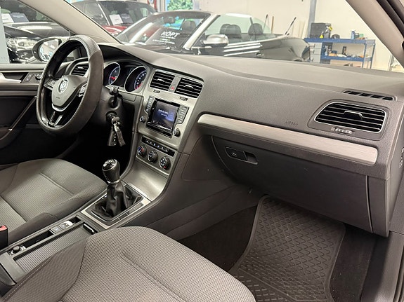 Volkswagen Golf I 17 of 26