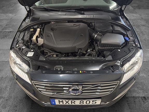 Volvo V70 9 of 28