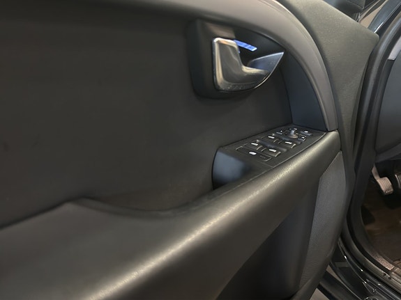 Volvo V70 21 of 28