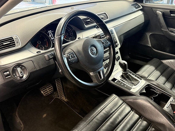 Volkswagen Passat Alltrack 8 of 14