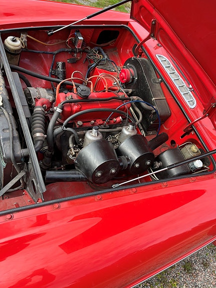 MG MGB 4 of 6