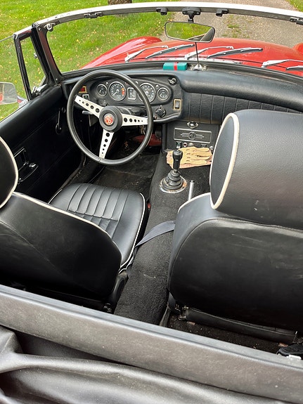 MG MGB 2 of 6