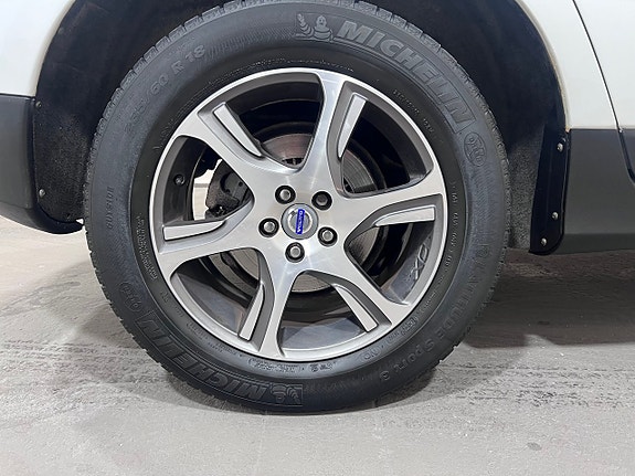 Volvo XC60 25 of 27
