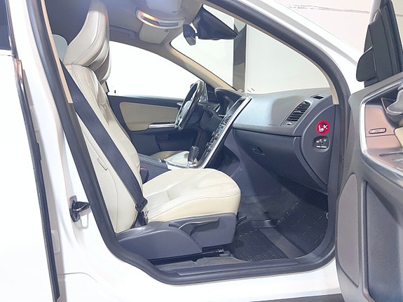 Volvo XC60 18 of 27