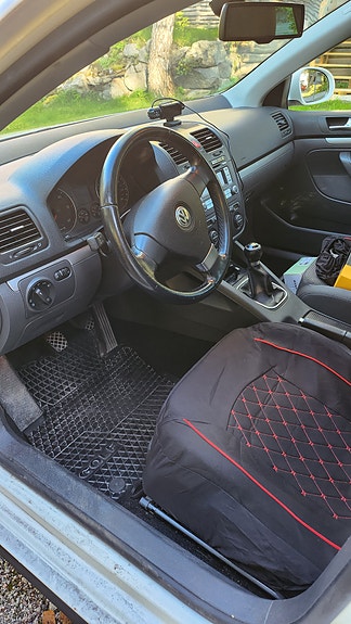 Volkswagen Golf V 2 of 14